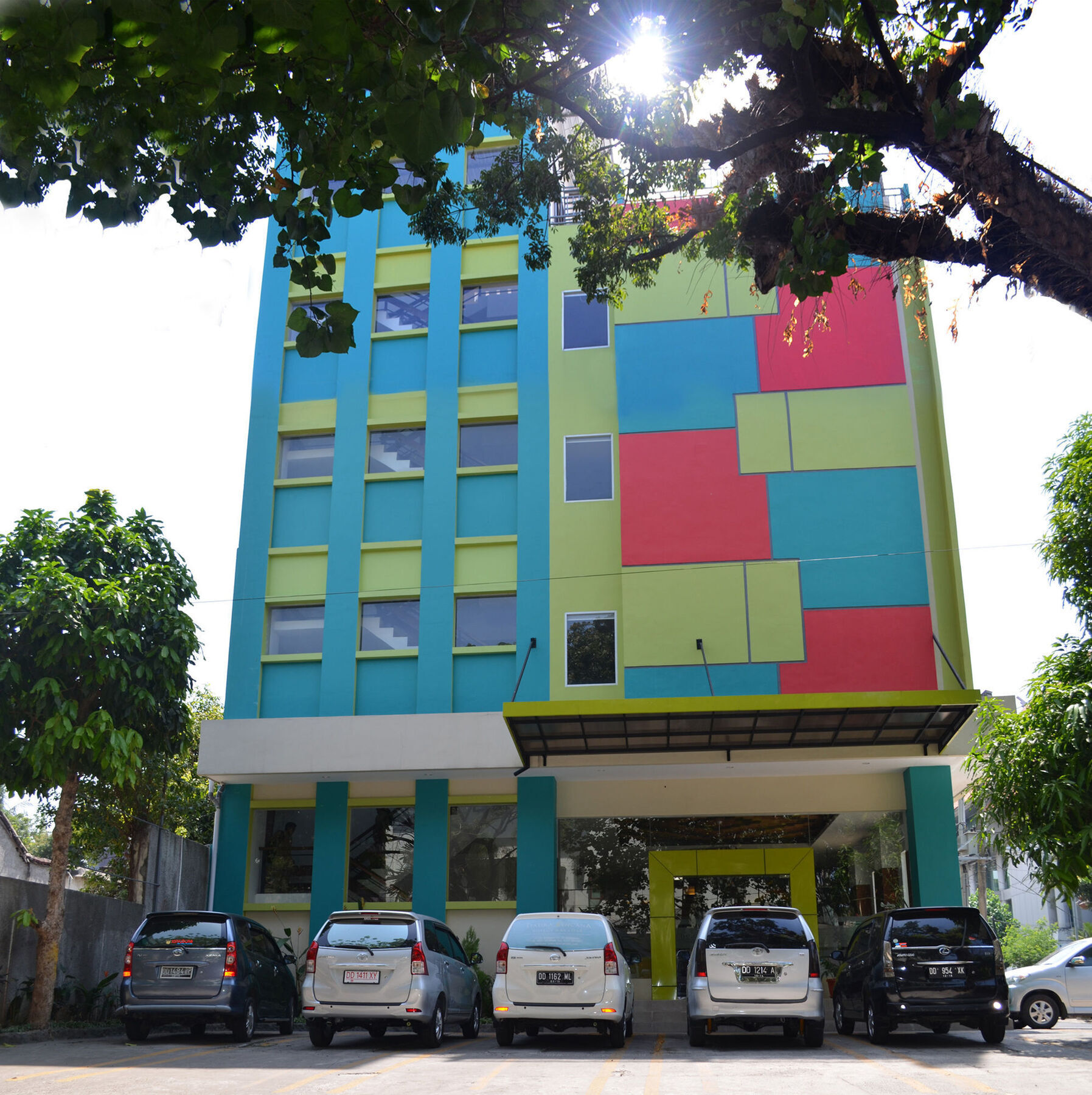 Hotel Tiatira Kencana Makassar Exterior photo